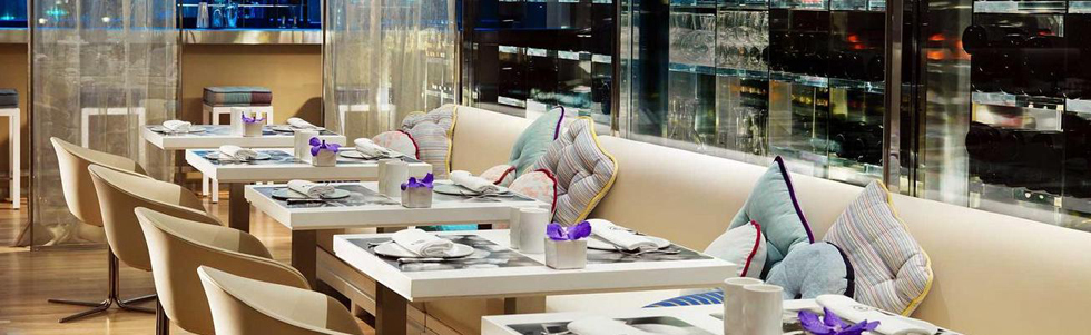 HotelArtsBarSlider.jpg